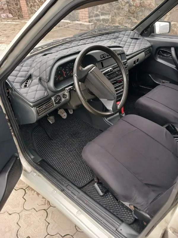 Продам ваз 2115 2006 г 1.5 8 клп, дно пороги стаканы в порядке, сел поехал, цена 240 тыс торг на бензин! +79495352306 пгт мелекино 📲 tg: 13 📞 звоните: +7(949)5352306 - фотография - 7