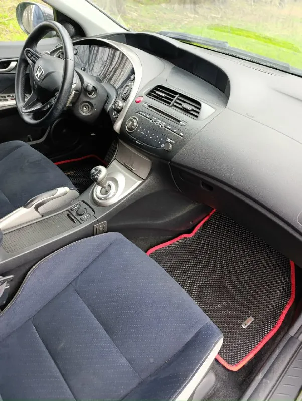 Honda цивик 5д.2008г. пробег 282тыс. в отличном состоянии. замена ходовой, новое сцепление, новые радиаторы цена 650000 тыс. торг г шахтёрск. +79494028216. 📞 звоните: +7(949)4028216 - фотография - 5