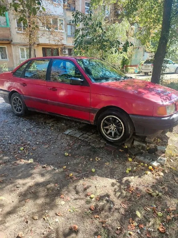Volkswagen passat b3,1990, двс 1,8 бензин. после капремонта двс 30000км. расход по трассе 7,5,по городу 10. цена 200.000руб. торг. контактный телефон +79493159799 📞 звоните: +7(949)3159799 - фотография - 6