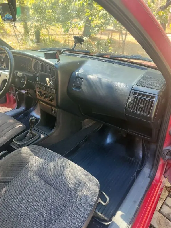 Volkswagen passat b3,1990, двс 1,8 бензин. после капремонта двс 30000км. расход по трассе 7,5,по городу 10. цена 200.000руб. торг. контактный телефон +79493159799 📞 звоните: +7(949)3159799 - фотография - 7