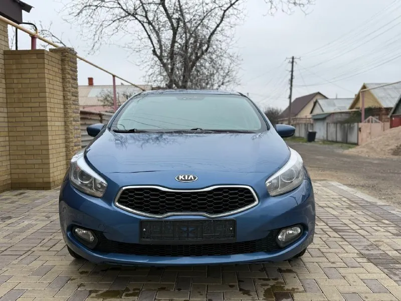 Продам авто в отличном состояние в самой полной комплектации которая есть в этой модели. есть космет... - фотография