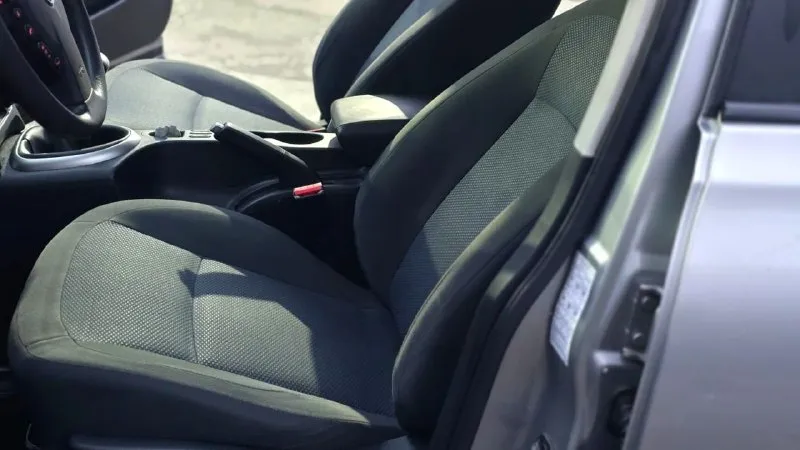 Продаю автомобиль nissan qashqai 2013 года. без дтп родной пробег 155000. птс оригинал. остекление всё заводское. мотор цепной 1,6 механика. два комплекта ключей. то проходила во время по регламенту. салон чистый ухоженный. по кузову как на фото гнили ржавчины нет. осмотр г. донецк звонить по номеру телефона +79496167298 или пишите в телеграмм если нет связи. цена 1000000 продажа с полным переоформлением. юридически чист. - фотография - 10