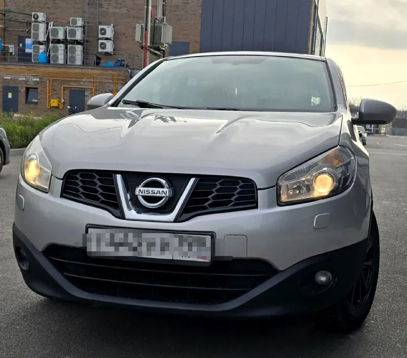 Продаю автомобиль nissan qashqai 2013 года. без дтп родной пробег 155000. птс оригинал. остекление всё заводское. мотор цепной 1,6 механика. два комплекта ключей. то проходила во время по регламенту. салон чистый ухоженный. по кузову как на фото гнили ржавчины нет. осмотр г. донецк звонить по номеру телефона +79496167298 или пишите в телеграмм если нет связи. цена 1000000 продажа с полным переоформлением. юридически чист. - фотография - 3