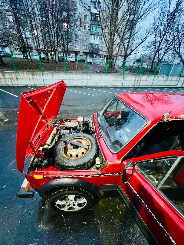 Продам ваз 2121 нива цена 255 000 р торг газ - бензин мосты раздатка все работают коробка 5 ступка литые диски с резиной ровные не бьют по трассе едет вибраций нет мотор тянет хорошо не дымит все в рабочем состоянии печка греет, поворотники стопы габариты ближний дальний раздатка понижайка все включается документы чистые без штрафов и запретов смотреть город макеевка тел +79496380113 - фотография - 10