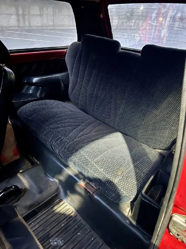 Продам ваз 2121 нива цена 255 000 р торг газ - бензин мосты раздатка все работают коробка 5 ступка литые диски с резиной ровные не бьют по трассе едет вибраций нет мотор тянет хорошо не дымит все в рабочем состоянии печка греет, поворотники стопы габариты ближний дальний раздатка понижайка все включается документы чистые без штрафов и запретов смотреть город макеевка тел +79496380113 - фотография - 6