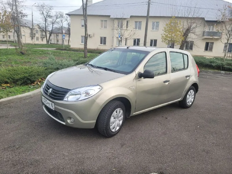 Продам renault сандеро 2009г 1.4 пробег 45т. км цена 550 +79496454249 📲 tg: 11463 aleksandr 📞 звонит... - фотография