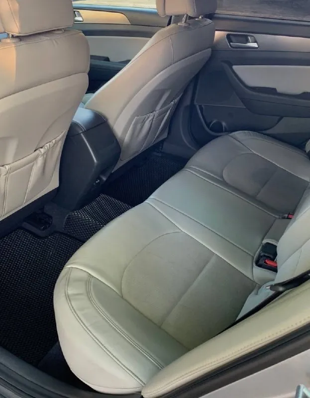 Продам hyundai sonata 2017 год объем двигателя 2.0 турбо цена:1.4 🍋 отличная комплектация: кожаный салон, мультируль, подогрев сидений, бортовой компьютер, датчики давления в шинах, монитор, электропривод сидений, 18 диски, кожаный руль, камера заднего вида, датчик света, carplay и тд очень динамичный автомобиль 245 сил по паспорту находится в горловке телефон: +79495180866 📞 звоните: +7(949)5180866 - фотография - 3