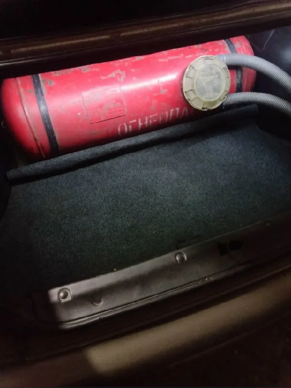 Продам daewoo сенс 2005 г. в. бензин/пропан (евро-2 зарегистрирован). я хозяйка. пробег большой. требует сварочных работ. двигатель после капиталки 70 000км. с машиной отдаю 4 колеса, руль. рейку, двигатель без рубашки (нулевой ремонт), 2 гбц, баллон-таблетка, багажник крыши и прочие мелкие запчасти ( новые и б/у). находится в донецке. цена 150т. р. +7 949 348 08 31 +7 949 376 04 73. 📞 звоните: +7(949)3480831 - фотография - 5