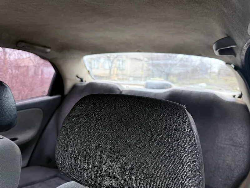 Продается chevrolet lanos! цена: 130 000 рублей. торг описание: - кузов: в целом неплохое состояние, есть небольшие царапины и вмятины. - ходовка: требует небольшого внимания, есть некоторые моменты, которые нужно подправить, но в общем работает вполне нормально. - двигатель: в рабочем состоянии, не дымит не троит, расход топлива около 8л/100 км стоит газ. машина подойдет для повседневных поездок, неплохой вариант для тех, кто ищет бюджетный автомобиль. при желании, можно сделать косметические улучшения и немного поработать над ходовой частью. звоните, буду рад ответить на вопросы и обсудить детали!+79493929700 📞 звоните: +7(949)3929700 - фотография - 2