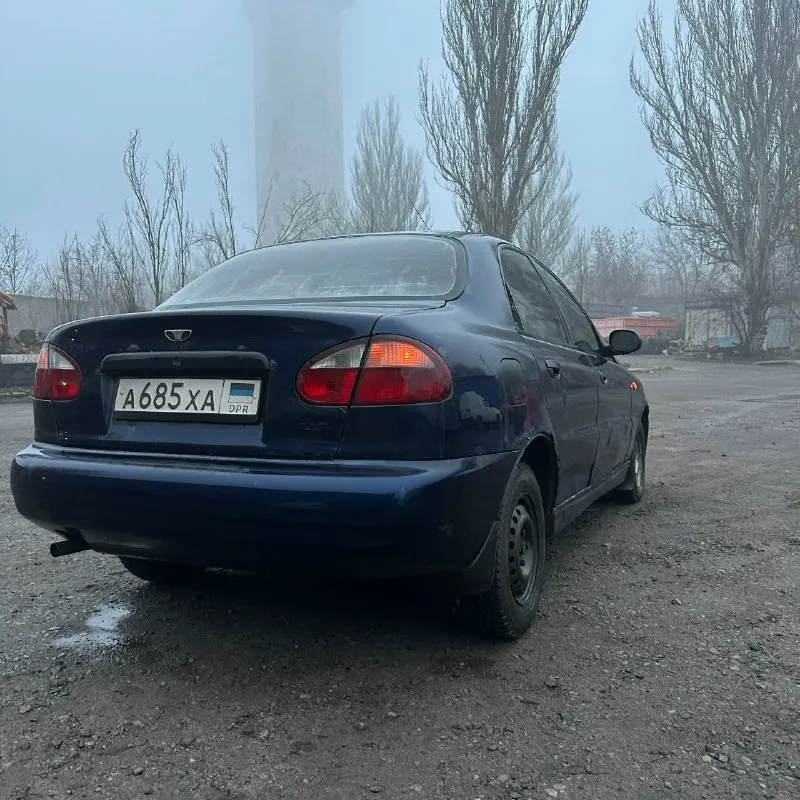 Донецк продам sens 1.3 учет днр постоянный, укр документы и номера. хозяин на связи, готов к переоформлению. брал как авто для работы, 20.11.2025 были поменяны: масло в коробке, масло в двигателе, масляный фильтр, диск сцепления, поставил абсолютно новую зимнюю резину. музыка ( магнитола и сзади 2 динамика ) хорошая тяга для этого двигателя. состояние по кузову видно. цена 95.000 рублей торг. 79498056432 📞 звоните: +7(949)8056432 - фотография - 4