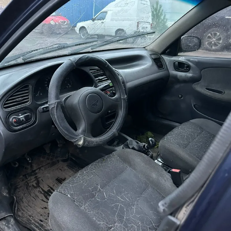 Донецк продам sens 1.3 учет днр постоянный, укр документы и номера. хозяин на связи, готов к переоформлению. брал как авто для работы, 20.11.2025 были поменяны: масло в коробке, масло в двигателе, масляный фильтр, диск сцепления, поставил абсолютно новую зимнюю резину. музыка ( магнитола и сзади 2 динамика ) хорошая тяга для этого двигателя. состояние по кузову видно. цена 95.000 рублей торг. 79498056432 📞 звоните: +7(949)8056432 - фотография - 6