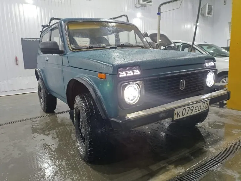 Продам авто 97 года, инжектор, гидро усилитель руля, луфтована без вложений, двигатель, ходовая, раздатка, коробка передач в хорошем состоянии, документы чистые, гнили нет, цена 355 + торг уместен звоните 24/7 доставка+79259572411 - фотография - 4