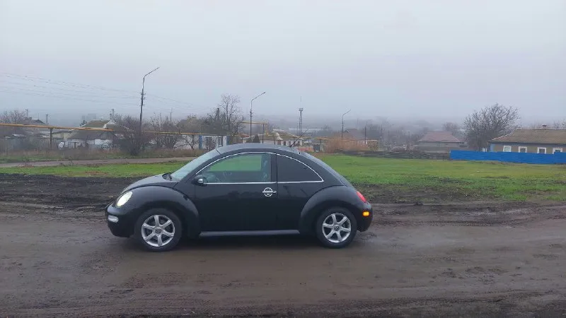 Продаётся авто в достойном состояние ! полностью обслужен !!! цена 700 т. р. хороший торг будет реальному покупателю !!! находиться в старобешево. +79493767984 в ваз. volkswagen вееtlе 2004 года пробег 131 км. коробка автомат. 2 л. в комплекте резина хорошая зима -лета. !!! 📞 звоните: +7(949)3767984 - фотография - 4