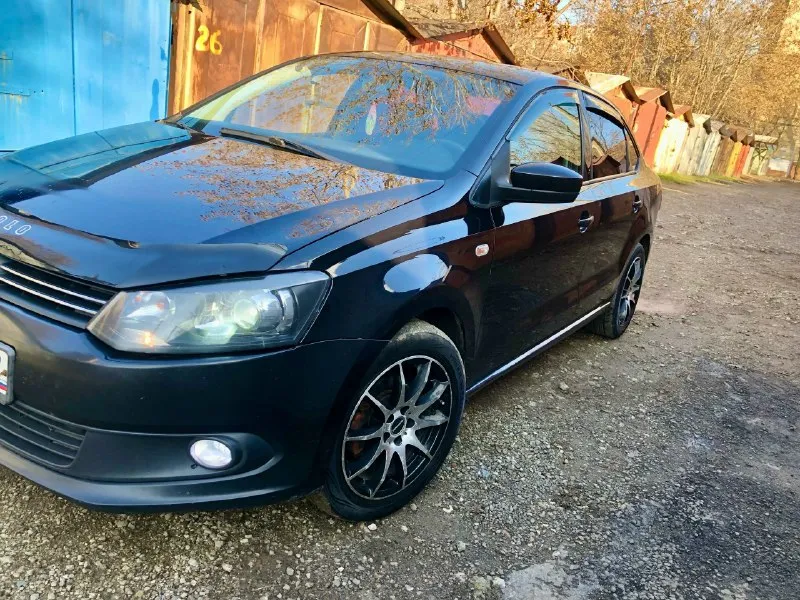 Продам - volkswagen polo 2012 бензин 1,6 (105л. с), автомат пробег 274 тыс. 2 хоз. за все время ! не такси!!! цена - 729.000 ₽ торг присутствует хорошая комплектация : -4 эл. стеклоподъемника -обогревы передних сидений, зеркал, заднего стекла -кондиционер -сенсорная магнитола -камера заднего вида -отличный линзованный свет по технике все хорошо, есть моменты по лкп все вопросы по +79498063646 📞 звоните: +7(949)8063646 - фотография - 3