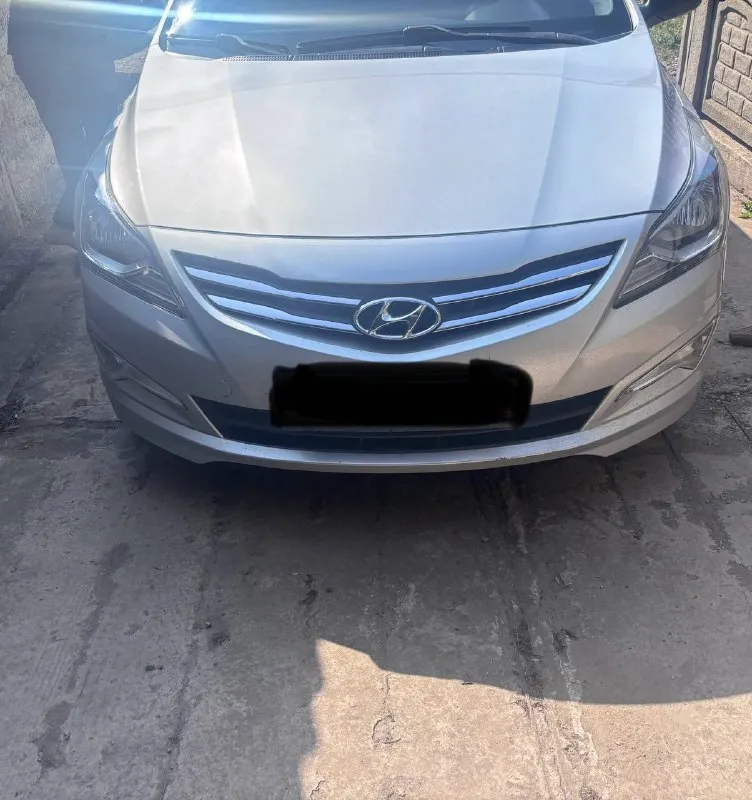 Продается авто hyundai солярис 2014 года выпуска коробка автомат в сером цвете пробег родной 94800 м... - фотография