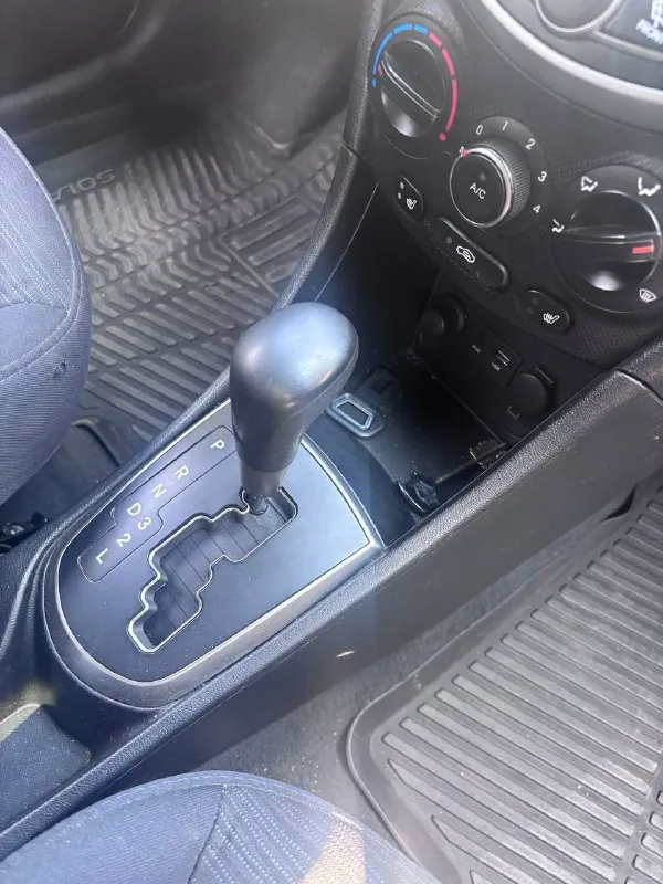 Продается авто hyundai солярис 2014 года выпуска коробка автомат в сером цвете пробег родной 94800 машина в отличном состоянии +79493504045 г. енакиево цена 950000 торг 📲 tg: 👮 📞 звоните: +7(949)3504045 - фотография - 6