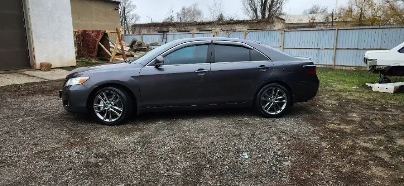 Продам легендарную toyota камри 40 3.5 рестайлинг в идеальнейшем состоянии!пробег на машине 🚗 оригинальный на 1000%!пробег трассовый!все стекла родные включая лобовое!вся оптика оригинальная koito!все 3 ключа 🔑 !запаска новая ни разу не устанавливалась!сигнализация star line с авто запуском и управлением с телефона!полностью вся документация на машину с автосалона!не одна деталь на автомобиле не крашена 1000%!два комплекта оригинальных ковриков резиновые (зима), войлочные (лето)!два комплекта резины зима (hakapelita 8 made in finland original)пробег один сезон, лето (good year made in usa) пробег один сезон!полностью обезсшумлена в два слоя, до мелочей!установлен teyes cc3 2k самый последний и самый мощный на 10.2 дюйма с камерами 📷 360! установлена полностью акустика jbl и сабвуфер dl audio barracuda!установлена тормозная система с lexus gs, 4 поршневая с тормозными дисками 334 мм в диаметре с перфорацией!установлена полностью вся светодиодная оптика mtf (свет сушит асф 📞 звоните: +7(959)5880880 - фотография - 2