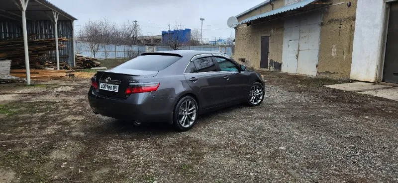 Продам легендарную toyota камри 40 3.5 рестайлинг в идеальнейшем состоянии!пробег на машине 🚗 оригинальный на 1000%!пробег трассовый!все стекла родные включая лобовое!вся оптика оригинальная koito!все 3 ключа 🔑 !запаска новая ни разу не устанавливалась!сигнализация star line с авто запуском и управлением с телефона!полностью вся документация на машину с автосалона!не одна деталь на автомобиле не крашена 1000%!два комплекта оригинальных ковриков резиновые (зима), войлочные (лето)!два комплекта резины зима (hakapelita 8 made in finland original)пробег один сезон, лето (good year made in usa) пробег один сезон!полностью обезсшумлена в два слоя, до мелочей!установлен teyes cc3 2k самый последний и самый мощный на 10.2 дюйма с камерами 📷 360! установлена полностью акустика jbl и сабвуфер dl audio barracuda!установлена тормозная система с lexus gs, 4 поршневая с тормозными дисками 334 мм в диаметре с перфорацией!установлена полностью вся светодиодная оптика mtf (свет сушит асф 📞 звоните: +7(959)5880880 - фотография - 4