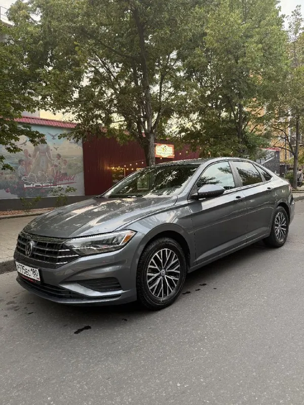 Volkswagen jetta 7 рестайлинг 2021 год (9й месяц) 1.4 (150 л. с.) пробег : 96,000 км. автомат aisin 8 ступенчатый. адаптивный круиз-контроль система экстренного торможения контроль слепых зон камера заднего вида сенсорная мультимедиа (android auto / apple carplay) однозонный климат подогревы, датчики дождя и света светодиодная оптика машина в отличном состоянии — ухожена, вовремя обслуживалась, вложений не требует. цена: 1 750 000 ₽ +79495043729 📲 tg: @dedwod 📞 звоните: +7(949)5043729 - фотография - 8