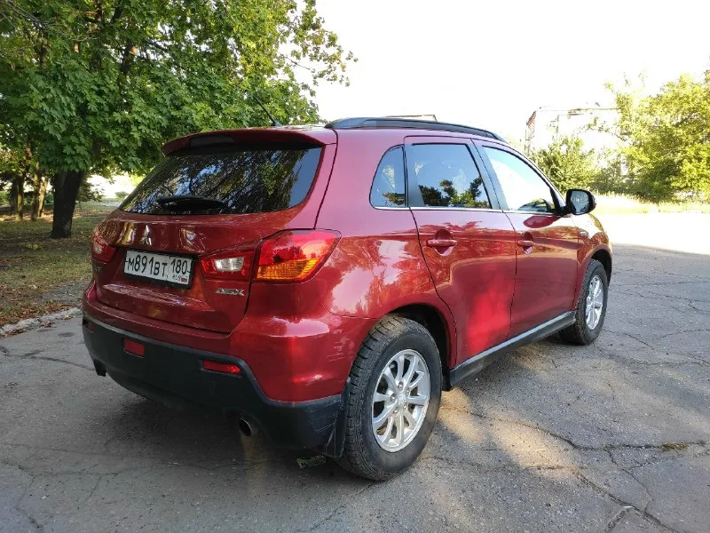 Продам mitsubishi asx, 2010год, мотор 1.8, акпп, пробег 194000км, передний привод, хорошая комплектация на коже, климат контроль, обогрев сидений, мультируль и т. д. 2 ключа, сервисные книги, 2 хозяина! машина обслужена в хорошем состоянии! цена 1.150.000руб. торг. +79494015152 📞 звоните: +7(949)4015152 - фотография - 2