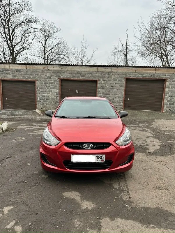 Продам срочно! hyundai solaris год: 2011 двигатель: 1.6 л, бензин кпп: механическая (мкпп) пробег: 1... - фотография
