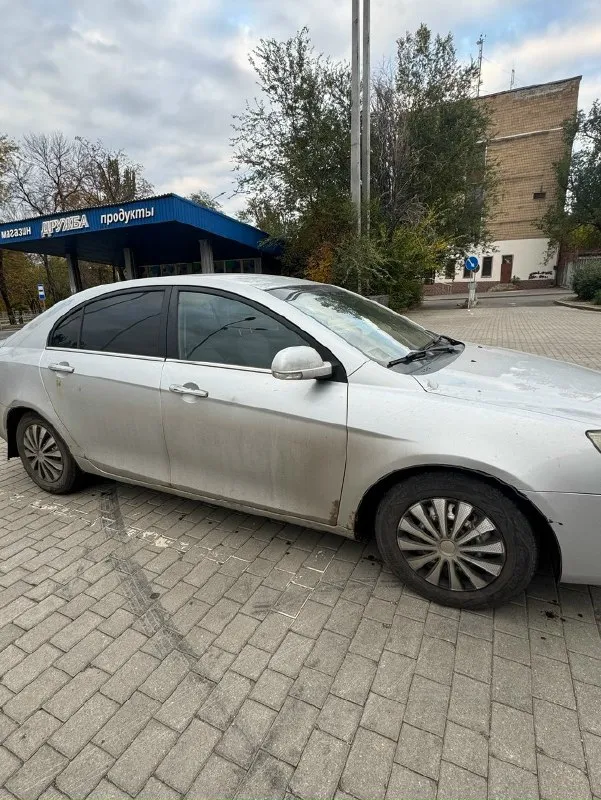 Продам geely emgrand еc7 2012 года коробка автомат объем двигателя -1,8 установлен газ пробег - 150 000 два комплекта резины, два ключа имеются недостатки, вопросы по телефону +79496412534 цена 300 тыс, торг 📞 звоните: +7(949)6412534 - фотография - 5