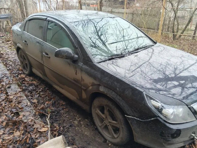 Opel vectra c 2007 год, двигатель 1,6 в рабочем состоянии коробка тоже ! под восстановление. находится в горловке цена 200к ! номер для связи +79490038267 📲 tg: a 📞 звоните: +7(949)0038267 - фотография - 2
