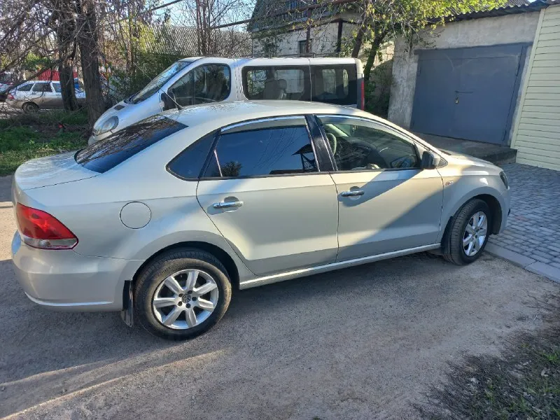 Продается volkswagen поло 2012 год двигатель 1.6 бензин, 6 ст. автомат, родной пробег. максимальная... - фотография