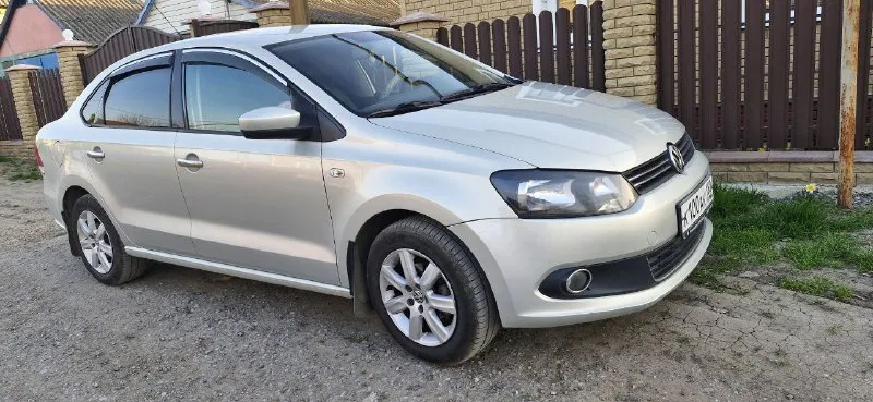 Продается volkswagen поло 2012 год двигатель 1.6 бензин, 6 ст. автомат, родной пробег. максимальная комплектация, машина вся обслужена, вложений не требует. стоит новая резина. цена 850 000 ₽ (без торга) +79493259002 📞 звоните: +7(949)3259002 - фотография - 2