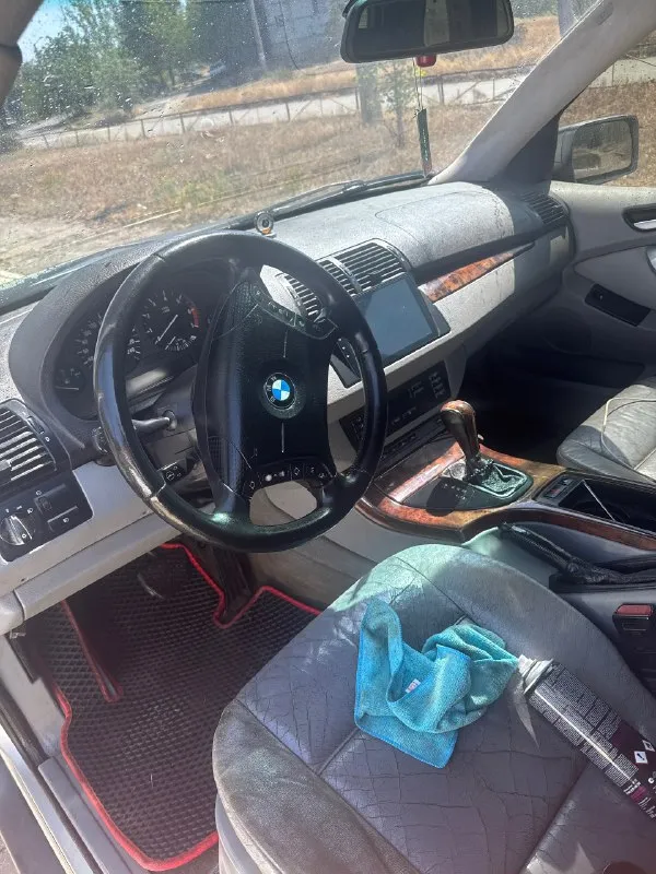 Продам bmw x5 e53 4х4 возможен обмен срочно 750 на обмен дороже что сделано: 4.4 контракт заявлен 93т. пробега коробка контракт с ним же менялась раздатка и кардан 3 месяца назад и редуктор передний также шруза и рычаги заменены механизмы ручек дверей частично новые электросеклоподьемники все обслужено везде новые масла 2 комплекта дисков р19 что нужно купить только резину и заменить колодки ручника и задние колодки они в наличие отдам так же с ним мотор и коробку старую все вопросы в л. с либо по номеру +79490354903 цену предложите сами так как вложено очень много но и наглеть не будем )) 📞 звоните: +7(949)0354903 - фотография - 3