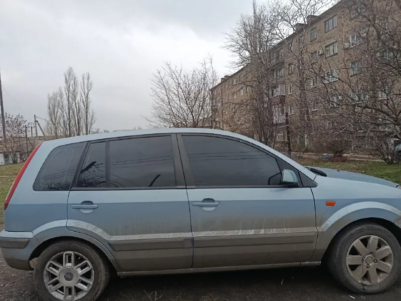 Продам машину срочно, цена 480 тысяч. всё сделано, пробег 161 000. один хозяин, на российском учёте... - фотография