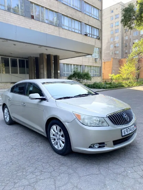Buick lacrosse 2013 2.4 гибрид кожаный салон с деревянными вставками, мультируль, цветной многофункц... - фотография