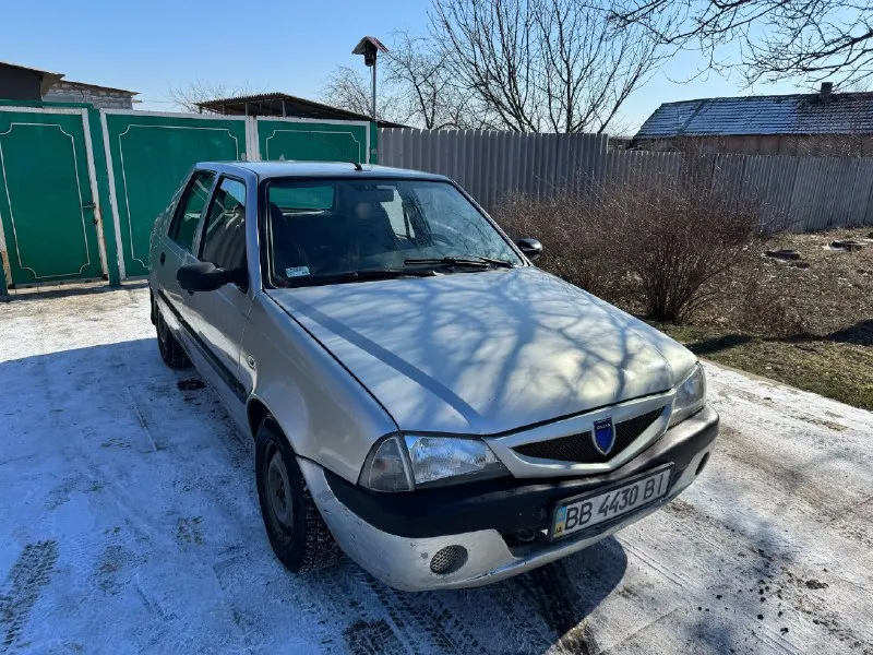 Продам dacia solenza 2004г учёт украинский и временный лнр. можно оформить на временный рф 5 лет на вас или постоянный если свяжитесь с хозяином. хорошее состояние, на полном ходу. эл. стеклоподъёмники, музыка, ц. замок. двигатель 1.4 (логан), расход 5-6 л. два комплекта колес, зима на штампах + лето на литых. цена: 125 000₽. торг. +79591906408 (telegram) 📞 звоните: +7(959)1906408 - фотография - 3