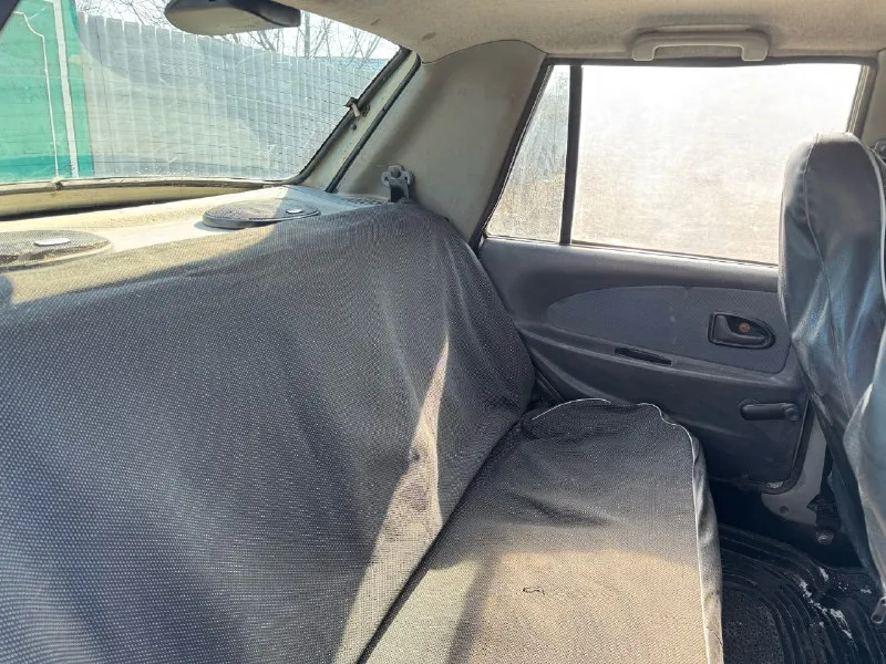 Продам dacia solenza 2004г учёт украинский и временный лнр. можно оформить на временный рф 5 лет на вас или постоянный если свяжитесь с хозяином. хорошее состояние, на полном ходу. эл. стеклоподъёмники, музыка, ц. замок. двигатель 1.4 (логан), расход 5-6 л. два комплекта колес, зима на штампах + лето на литых. цена: 125 000₽. торг. +79591906408 (telegram) 📞 звоните: +7(959)1906408 - фотография - 5