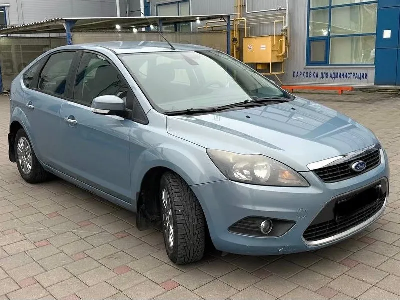 Продам ford focus || ford фокус || 2010 года, рестайлинговый. 1.6, кпп механика, кондиционер, двухзонный климат, штатная магнитола сони, датчик дождя и света, 4 эсп, парктроник, подогрев передних сидений, подогрев зеркал и заднего стекла, эл. регулировка зеркал, мультируль, хорошая зимняя резина, весь в родной краске. машина без единого дтп, мотор шепчет, масло не ест, коробка переключает ровно, не хрустит не выбивает, по ходовке отлично! кузов не гнилой, днище целое! осмотр макеевка. цена 599к. торг тел. +79493294001 или в лс если не доступен. 📞 звоните: +7(949)3294001 - фотография - 2