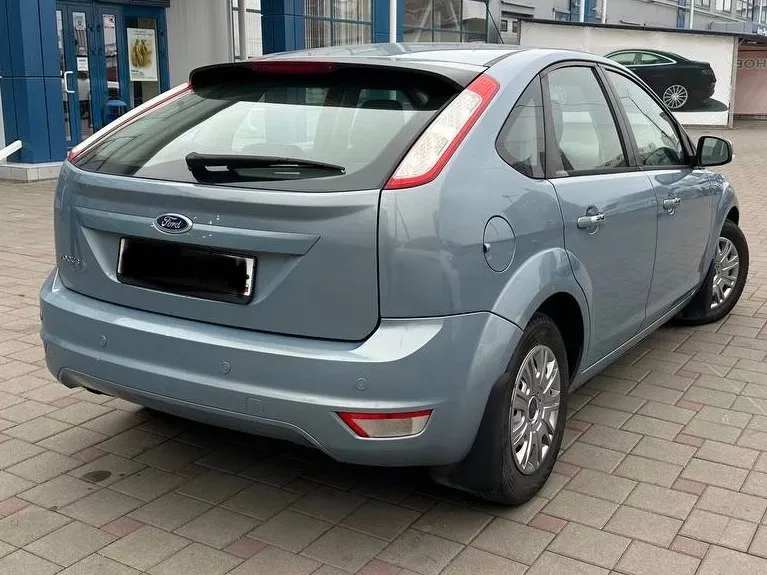 Продам ford focus || ford фокус || 2010 года, рестайлинговый. 1.6, кпп механика, кондиционер, двухзонный климат, штатная магнитола сони, датчик дождя и света, 4 эсп, парктроник, подогрев передних сидений, подогрев зеркал и заднего стекла, эл. регулировка зеркал, мультируль, хорошая зимняя резина, весь в родной краске. машина без единого дтп, мотор шепчет, масло не ест, коробка переключает ровно, не хрустит не выбивает, по ходовке отлично! кузов не гнилой, днище целое! осмотр макеевка. цена 599к. торг тел. +79493294001 или в лс если не доступен. 📞 звоните: +7(949)3294001 - фотография - 3