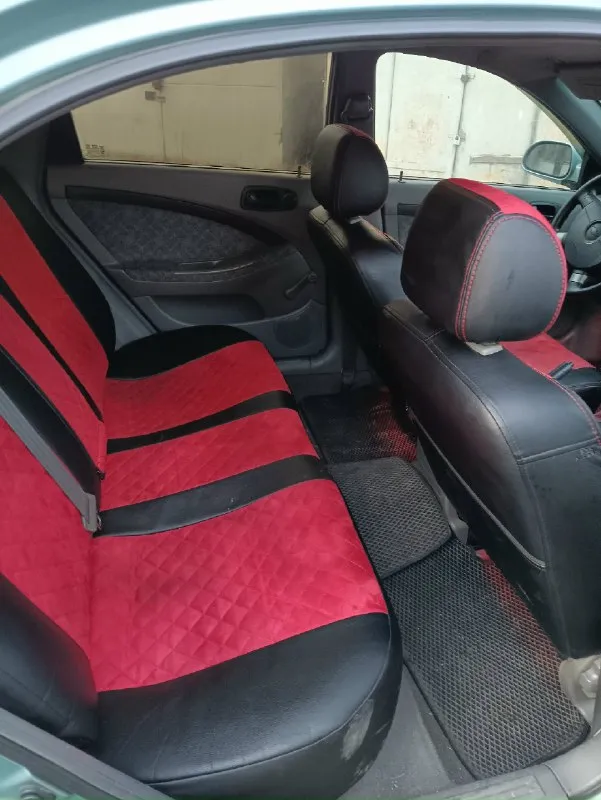 Продам chevrolet лачетти 2004 года. продажа от собственника, переоформление в мрэо без проблем 180 регион! двигатель работает отлично, масло не ест. короба без нареканий. по ходовой части обслужена, в ходу мягкая. новая зимняя резина. 200км назад сделано т. о. с заменой масла жидкостей и т. д. в общем автомобиль обслужен и готов к эксплуатации. кондиционер, гур, обогрев заднего стекла, стекло-подъёмники, abs, центральный замок, подушки безопасности, парктроники, музыка. цена: 500 тысяч рублей с торгом. находится в городе донецк/ телефон. +79495120912 📞 звоните: +7(949)5120912 - фотография - 7