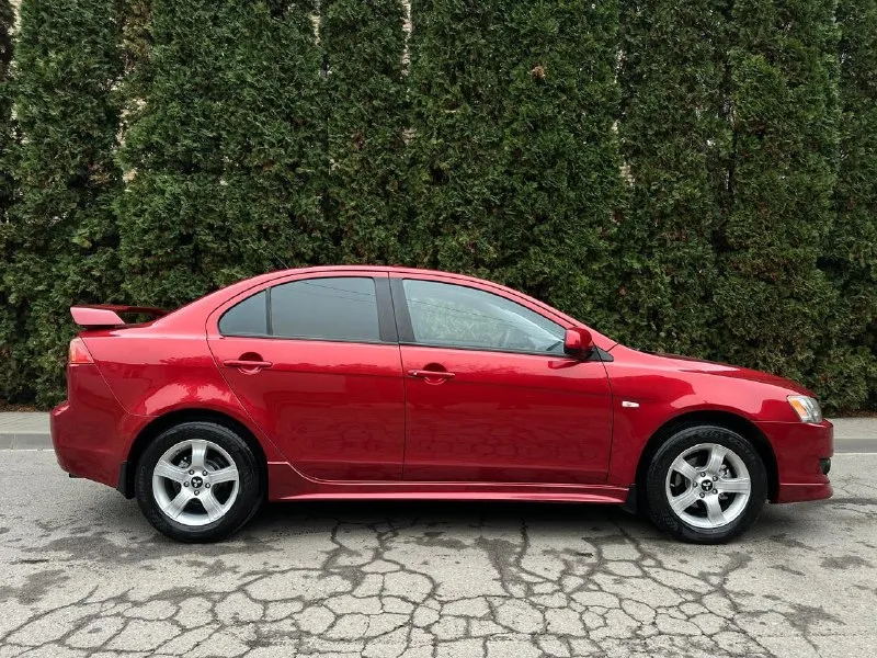 Продаю mitsubishi lancer 2008 г. 1 хозяин мотор 1.5 работает идеально корбка механика, так же без на... - фотография