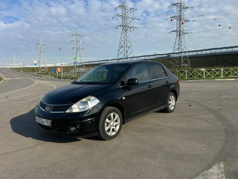 Продам nissan tiida 2007 год, седан 1.6 на механике, пробег 133 000 км, состояние отличное. самая от... - фотография