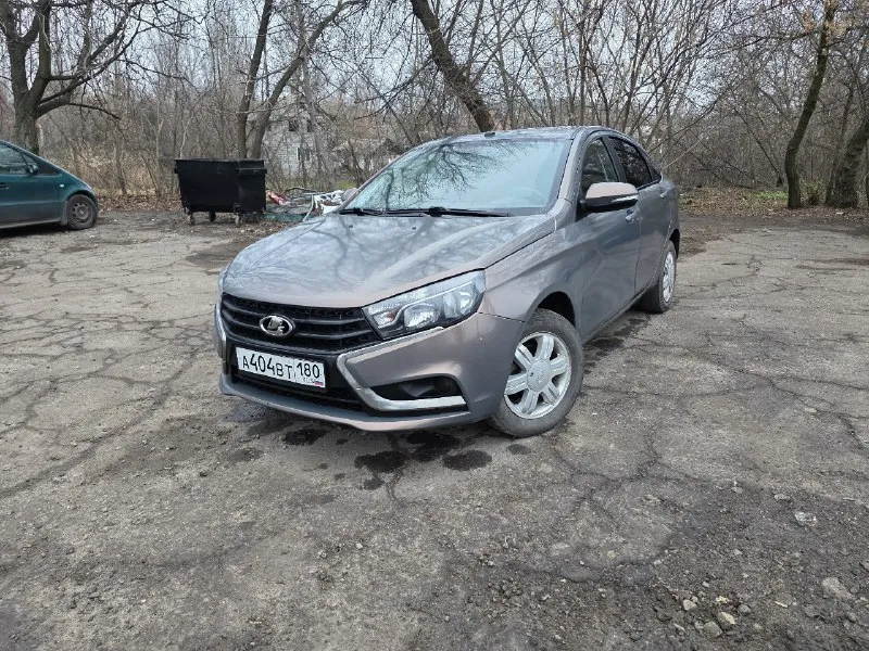 Продам ваз веста 2017г. , 1,6л. , 16кл. , механика, abs, esp, пробег родной 140 000км, кондиционер(з... - фотография