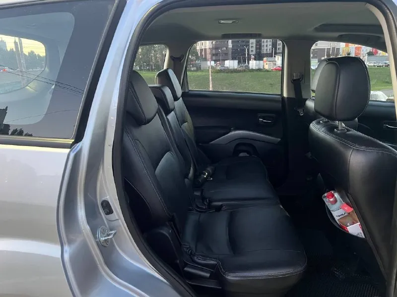 Марка: mitsubishi outlander 2.4 4wd cvt цена: 850 000₽ город: енакиево год выпуска:2007 пробег:309 000км двигатель 2.4 тип кпп: вариатор владельцев в птс: 2 срок владения: 3г описание: владельцев по факту 2 (я второй), было переоформление внутри семьи и замена номеров. на 300 000 км сделан капитальный ремонт вариатора. есть бесключевой доступ. поменянный аккумулятор в декабре 2024 года(есть гарантийный талон). по ходовой машина не стучит, не гремит. зимняя резина в комплекте. документы оригинал, 2 ключа тел: +7 949 5111 979 📞 звоните: +7(949)5111979 - фотография - 8