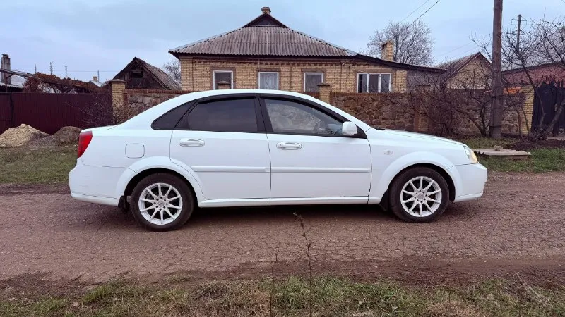 Продам chevrolet lacetti,2008 год выпуска, в прекрасном состоянии, техника и кузов на 5. ходовая нов... - фотография