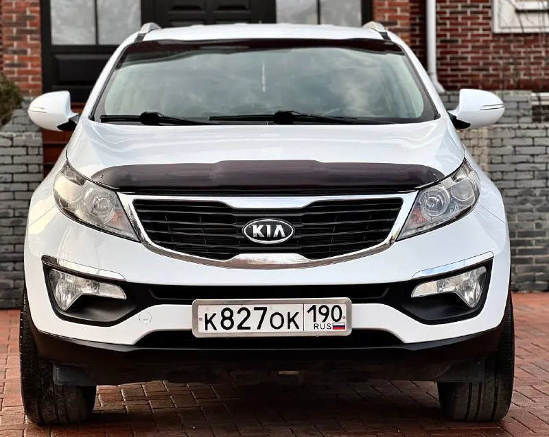 Продам kia sportage год:2011 цена:1.230.000₽ привод:полный пробег:153.000км коробка:механика :2л номер: +79494043922 или +79491003435 на обоих номерах телеграмм авто в идеальном состоянии без каких либо вложений сел и поехал, мотор и коробка в отличном состоянии, ходовая часть вся обслужена! полный привод обслужен, авто в максимальной комплектации:кожаный салон, раздельный климат контроль, парктроники, круиз контроль, камера заднего вида, обогревы всех сидений, помощь при спуске, мульти руль, датчики дождя и света, полный бортовой компьютер, и многое другое, больше информации по телефону. 📞 звоните: +7(949)4043922 - фотография - 3