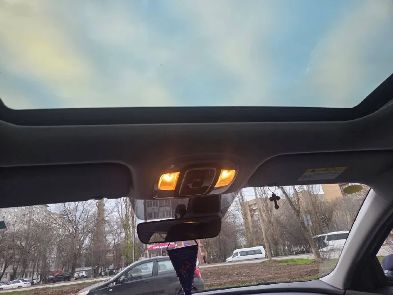 Hyundai elantra 2023 1.5 пробег: 17000км куплена в октябре 2024г один хозяин, не бита, не крашена. состояние идеальное. допов на 100 000 рублей. цена: 2 450 000р торг, обмен. tg: @nestviks +79953988810 андрей 📞 звоните: +7(995)3988810 - фотография - 8