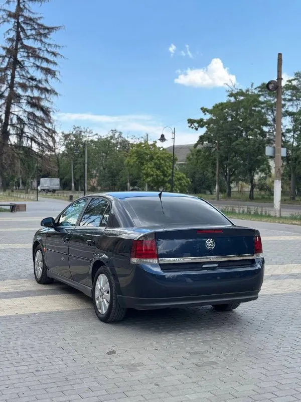 Продам opel vectra c продажа от собственника!!! год выпуска- 2002 года объем двигателя-1.8!!(крепкий мотор) пробег -220.000 тыс км коробка передач-5-ти ступенчатая машина в хорошем техническом состоянии! автомобиль без единого рыжика по кузову. вообщем, пригонял для себя в 2021 году из германии!!!( есть все сервисные книжки) ну путайте с россиянкой ))) все стекла заводские. комплектация: -4 стеклоподъемника -круиз контроль -кондиционер( заправлен, дует на 5/5) -10 подушек безопасности за машиной следил, замена ремня грм, помпы 10т. км. назад, полностью обслужена по ходовой, новые тормозные диски и колодки(перед) задние колодки(зад) установлен газ евро-4! стоит новая летняя резина, покупал в 2025 году. в подарок отдам зимнюю резину с дисками газ вписан в птс. могу поприсутствовать с вами в мрэо! цена-480000 руб ( торг) все дополнительные вопросы по телефону: +7 (949) 333-10-75 - фотография - 6