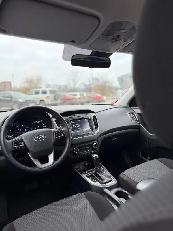 Hyundai creta 2020 год номер-+79497546213 цена:1.625.000 машина в идеальном состоянии мотор и коробка работают идеально ходовая часть вложений не требует пробег 109.тсч км мотор 2.0 бензин-газ замена масла каждые 6-7 тсч км максимальная комплектация, без ключевой доступ, электро регулировка зеркал, датчик света и дождя, мультируль, круиз контроль, полный электропакет, подогрев руля и сидений, климат контроль, оригинальный большой монитор с блютуз машина обслужена от и до - фотография - 5