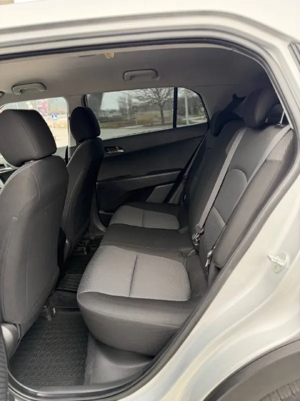 Hyundai creta 2020 год номер-+79497546213 цена:1.625.000 машина в идеальном состоянии мотор и коробка работают идеально ходовая часть вложений не требует пробег 109.тсч км мотор 2.0 бензин-газ замена масла каждые 6-7 тсч км максимальная комплектация, без ключевой доступ, электро регулировка зеркал, датчик света и дождя, мультируль, круиз контроль, полный электропакет, подогрев руля и сидений, климат контроль, оригинальный большой монитор с блютуз машина обслужена от и до - фотография - 7