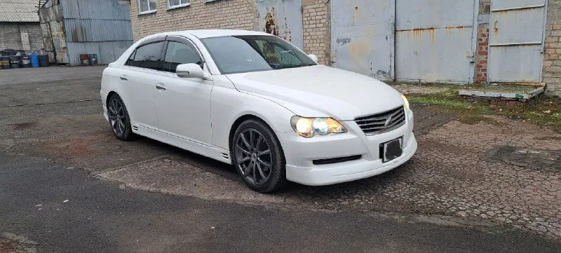 Toyota mark x 2008г 170,000 пробег в прекрасном состоянии, год назад приехал с дальнего востока, дно пороги и т. д как новое, v6, 6-ступ автомат, 2 комплекта новой резины, летняя run on flat, масла и тех. жидкости поменяны, боком идёт, ухоженный автомобиль, ксенон поменян всё просто и надёжно, запчасти с lexus is 250 1.500, есть торг на бензин. +79496397148 - фотография - 2