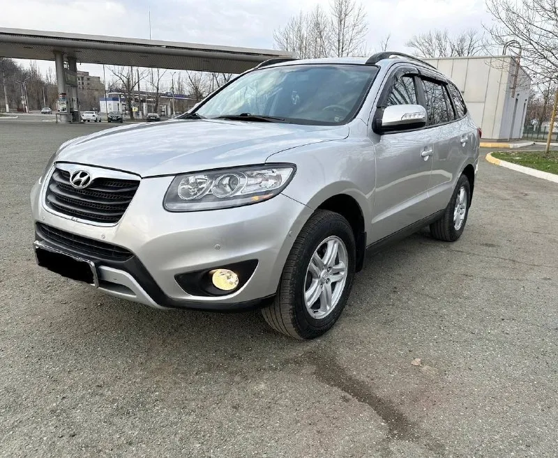 Продам hyundai santa fe|2011г мотор 2.4 бензин работает идеально! коробка автомат полных привод 4х4... - фотография