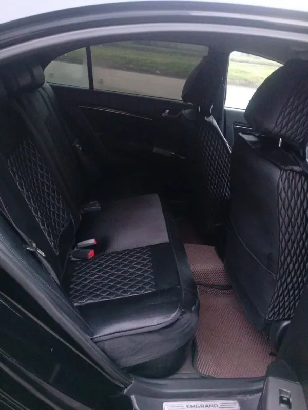 Продам geely emgrand год 2013 автомобиль в очень достойном состоянии без гнили и карозий двигатель 1,8 цеповой работает идеально масло от замены до замены лью 5w40 датчик света фары линзованые датчик дождя работает парктроники 4 стеклоподъёмники подушки безопасности гидроусилитель руля кондиционер работает холодит салон чистый и опрятный работает абсолютно каждая кнопочка резина лето и зима шиповка цена 455 т р торг автомобиль в г харцызск и просьба кому далеко ехать или скучно нескем поболтать не звоните не тратьте моё время спасибо за понимание. или меняю на строй материалы. документы в порядке любой вид оформления птс оригинал за 12 лет её существования 2 хозяина было произведено детеленг полировка кузова и покрыта керамикой +79494402032 - фотография - 7